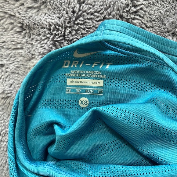 NIKE DRI FIT TANK TOP - Picture 6 of 6